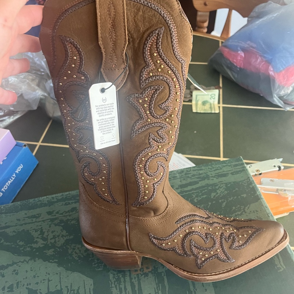 Buck & Brana Embroidered Western Boots Size 7